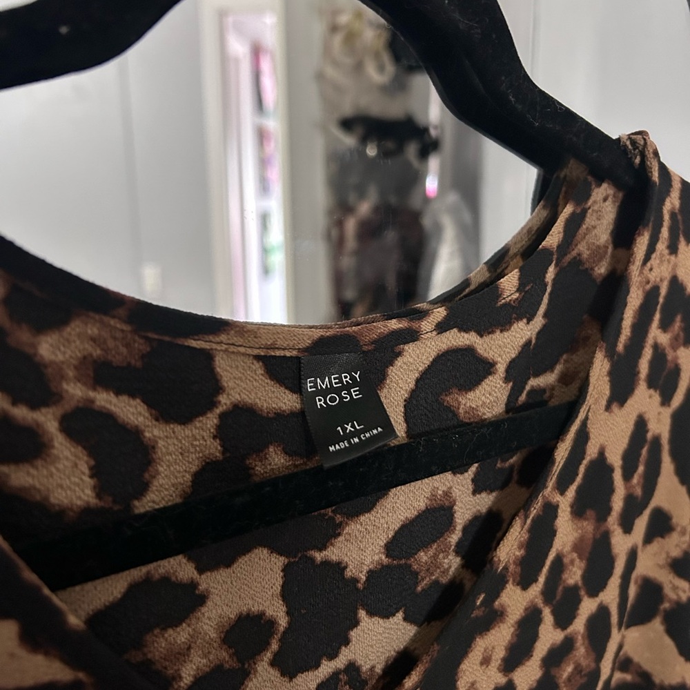 Leopard Print Long Sleeve Dress🐆 - Picture 2 of 7